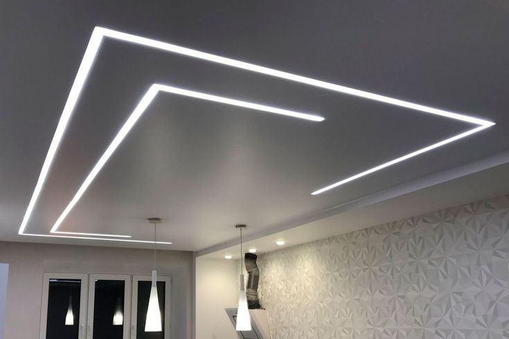 Преимущества натяжных потолков по сравнению с традиционными покрытиями