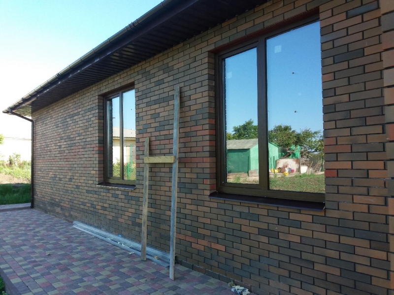 Как выбрать цвет окон: советы дизайнеров и практиков