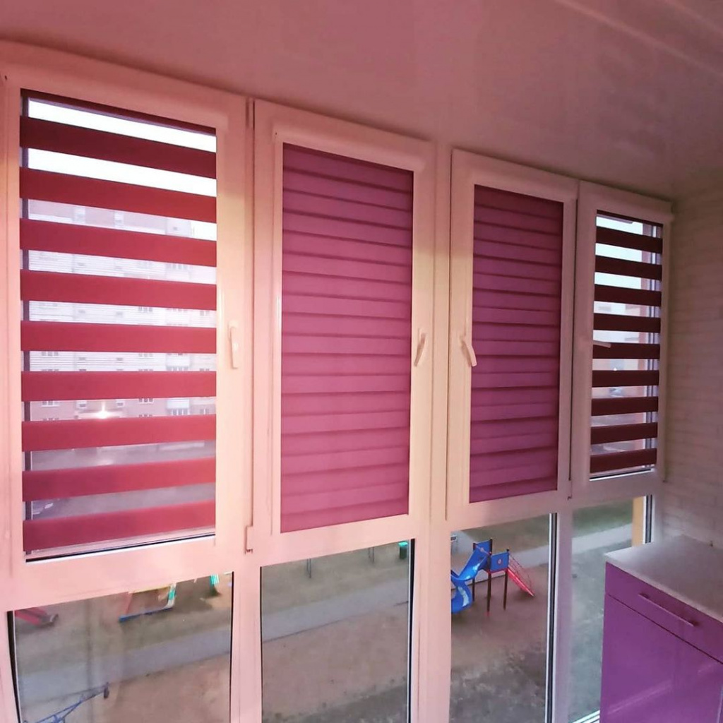 Рулонные шторы «день-ночь» для французских окон
