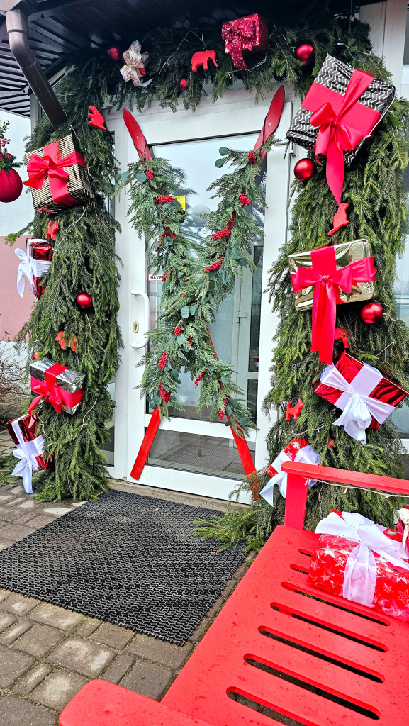 С 2026 годом, Бобруйск! С Новым годом и Рождеством от «7 квадратов»!