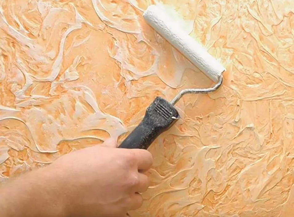 Как сочетать декоративные материалы и лазури для эффектного интерьера