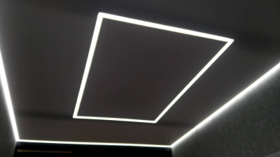 Парящий натяжной потолок со скрытой лентой