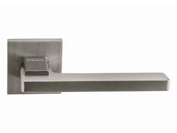 Ручка Alba 068-15E квадрат MSN/CP ORO&ORO