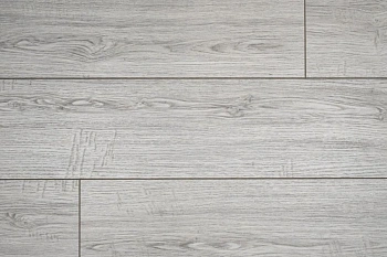 Ламинат EVERSENSE Classic EL1049 Дуб Виктория белый