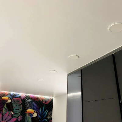 Матовый потолок белого цвета