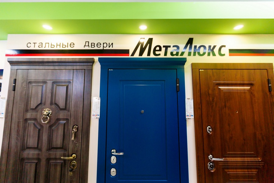 Комфорт и безопасность: как правильно выбрать входную дверь